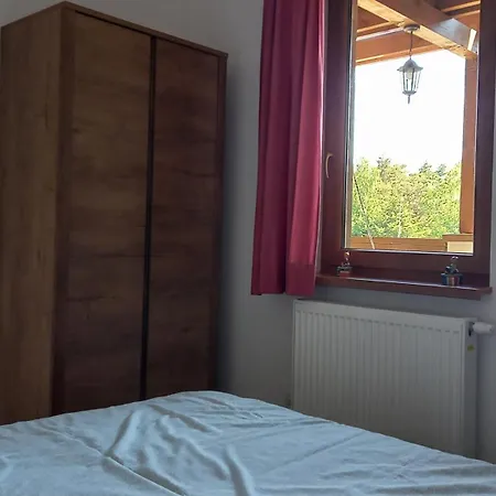 Pod Lasem Apartman Ostrowo